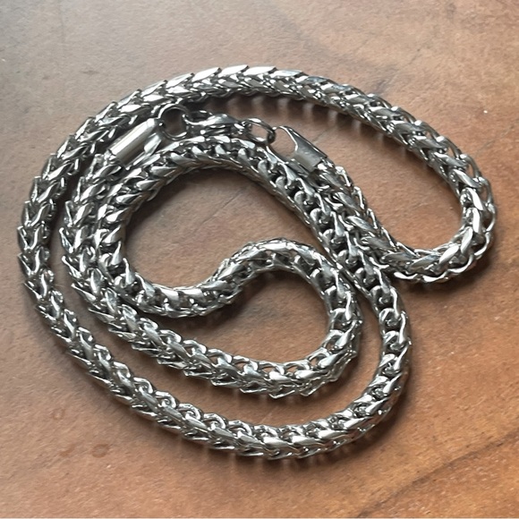 Men’s Celtic/wheat box, link sick, stainless steel chain. - Picture 1 of 3